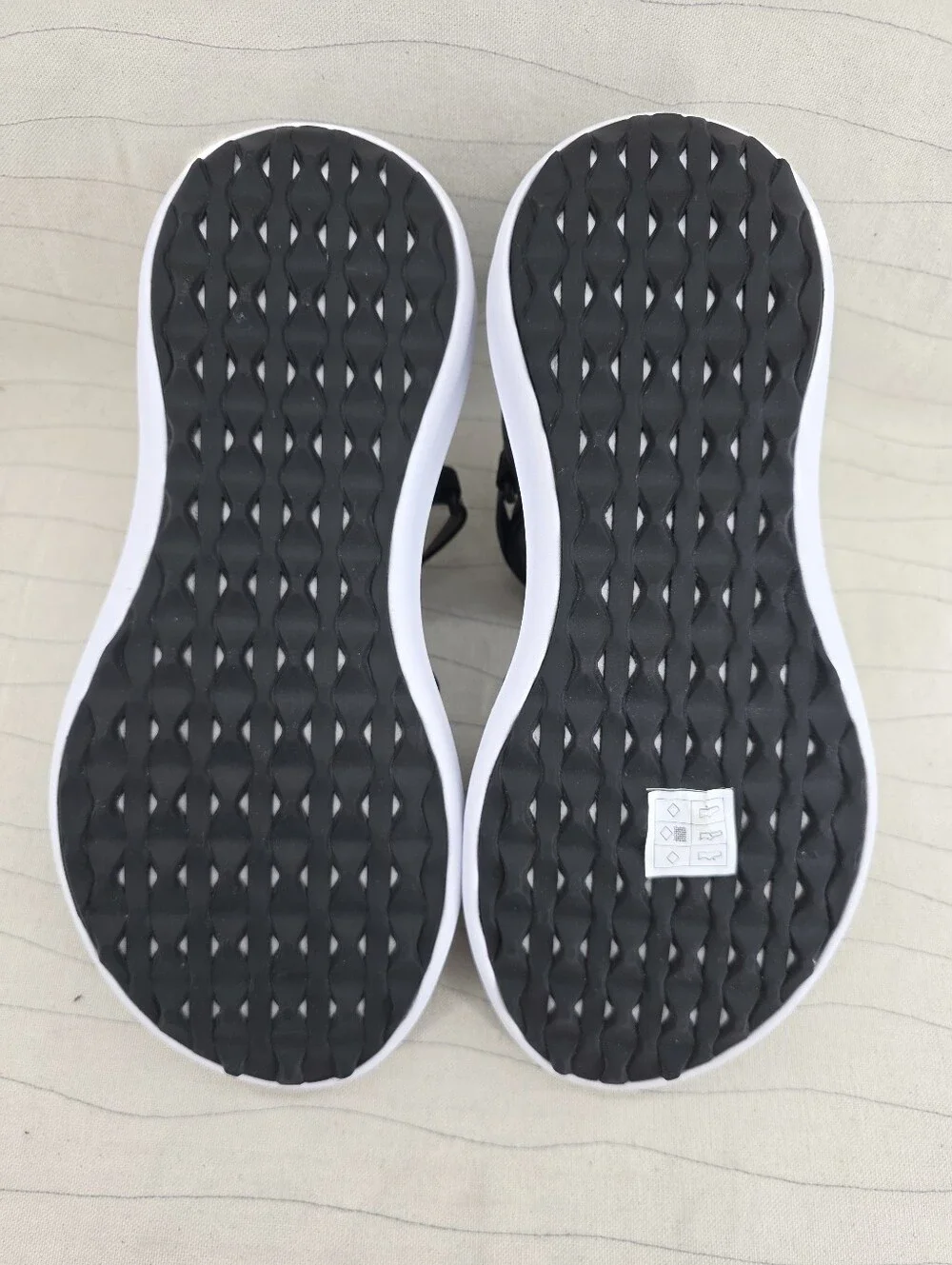 Skechers Womens Slip-Ins Hands Free Black White Slingback Sandals 123160 Size 11